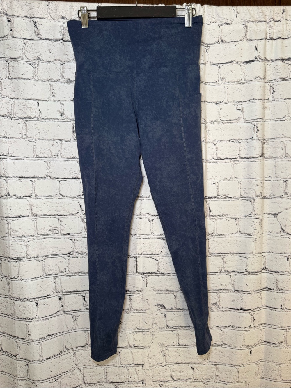 Tuff Athletics. Blue leggings. Size S